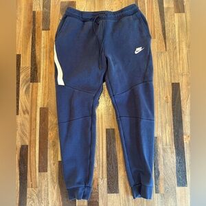 Nike Sportswear Tech Fleece - men's joggers - medium - navy